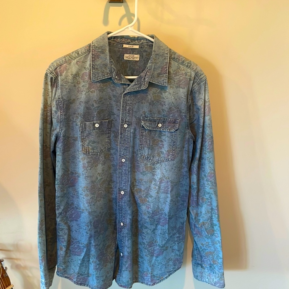 Very nice all saints light denim shirt with subtle floral print